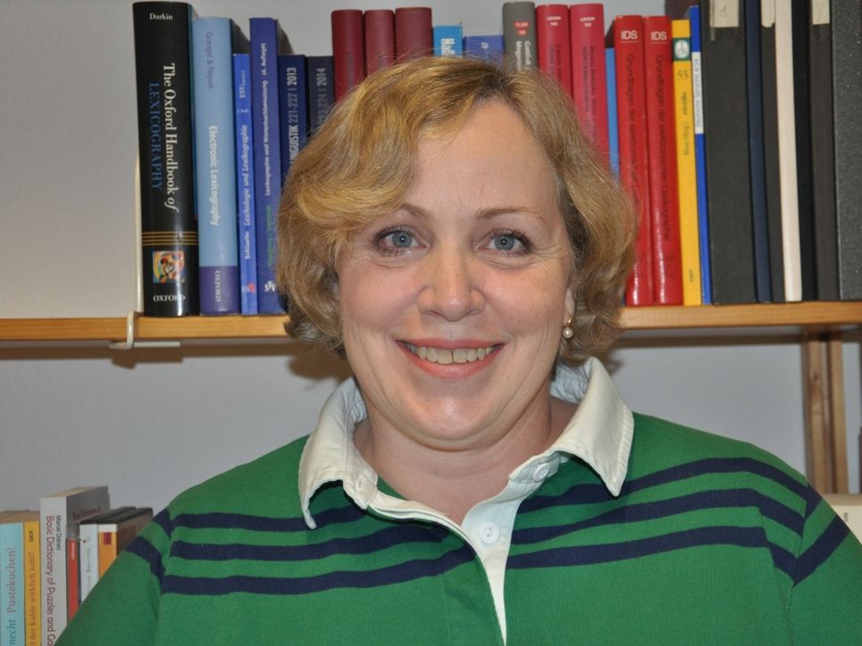 Porträt der Sprachforscherin Annette Klosa-Kückelhaus