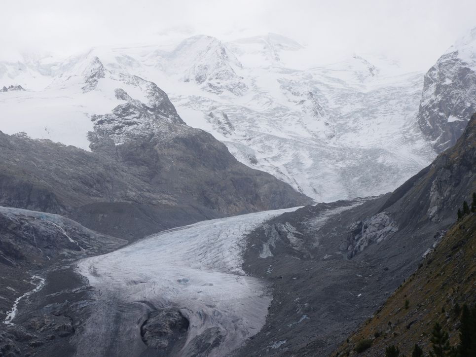 Grau Weiße Gletscher-Landschaft.