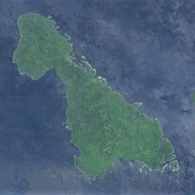 Luftaufnahme der Insel Malakula. 