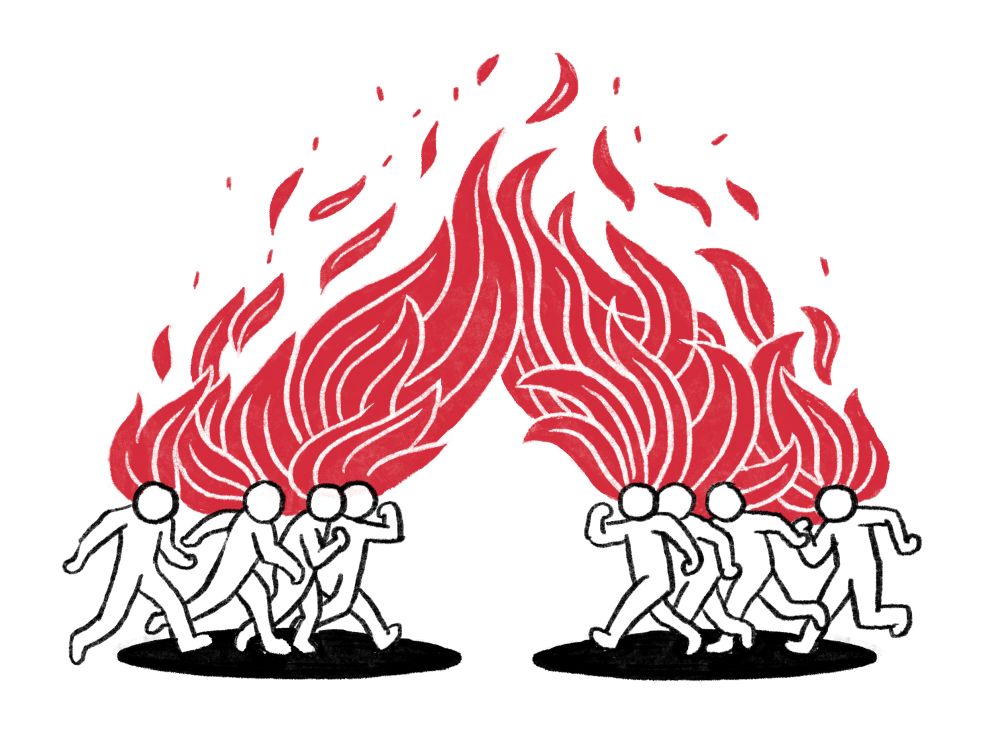 Eine Zeichnung von zwei Menschenmengen die wütend aufeinander zukommen. Über ihnen Flammen